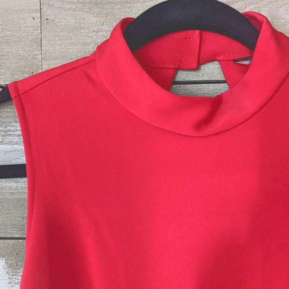 Red Fitted Asymmetric Keyhole Back Dress Small - Picture 4 of 7